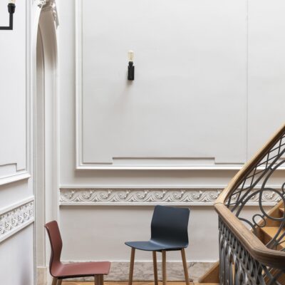 Bulo VVD Bistro 4 wooden legs