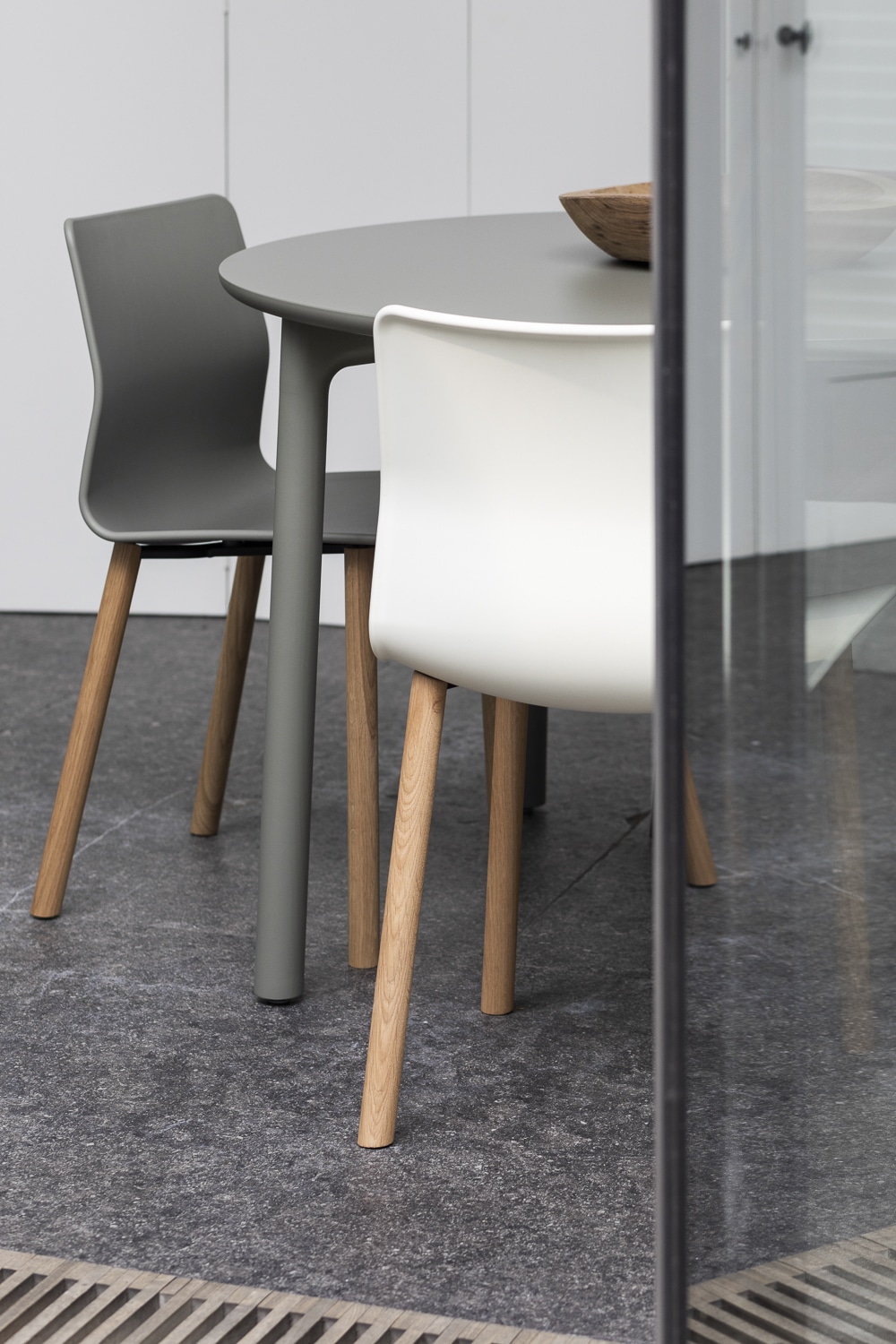 Bulo VVD Bistro 4 wooden legs