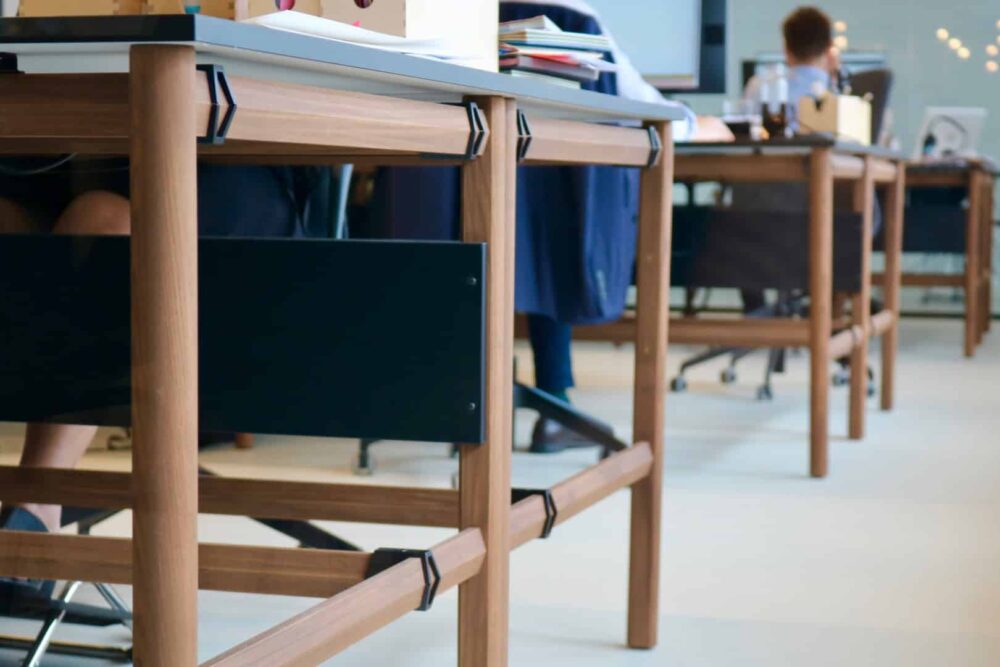 Bulo DAN Meeting Table