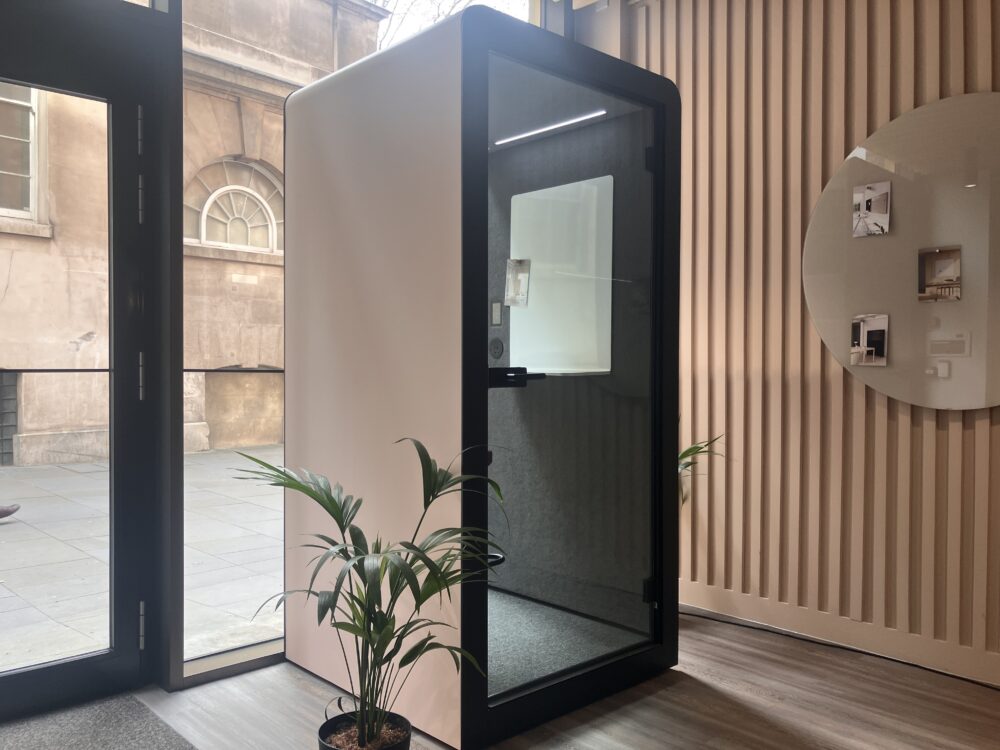 Silen Space 1 Outlet