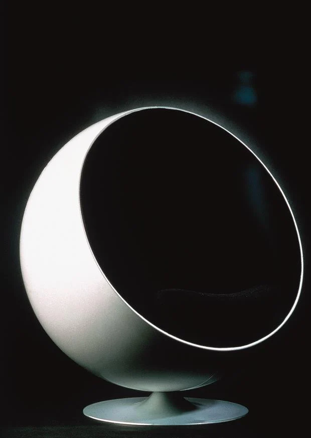 Eero Aarnio Originals Ball Chair