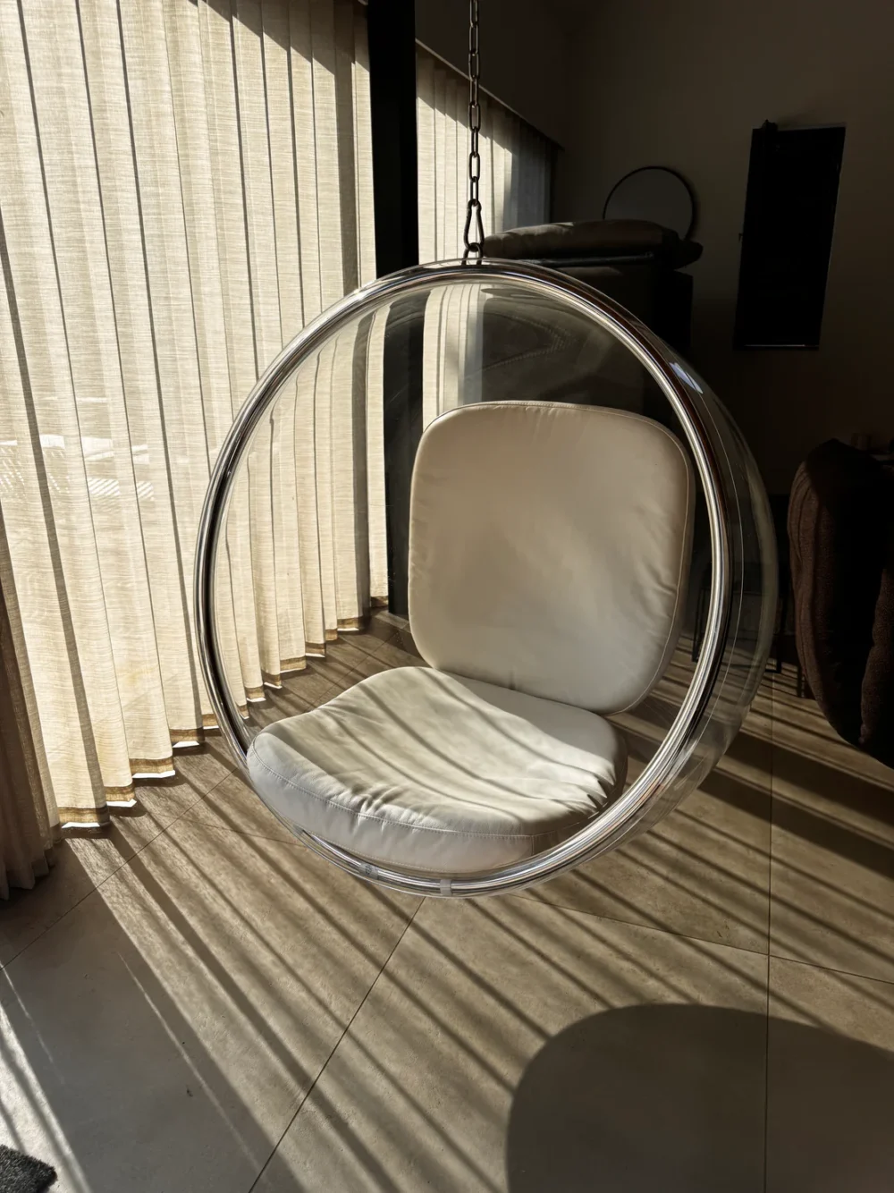 Eero Aarnio Originals Bubble Chair